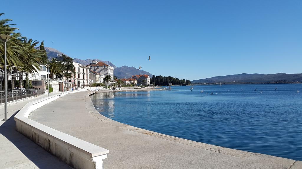 Hotel Magnolia Tivat Exterior photo