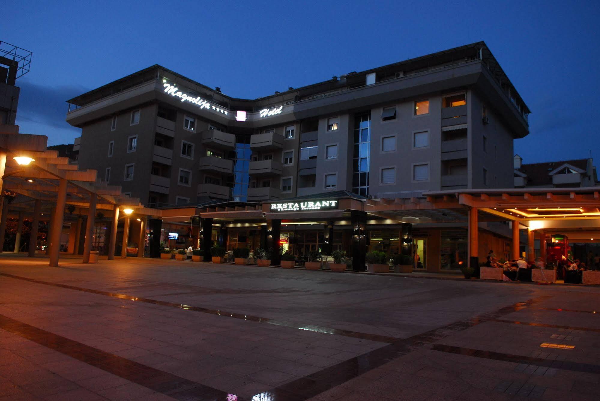 Hotel Magnolia Tivat Exterior photo